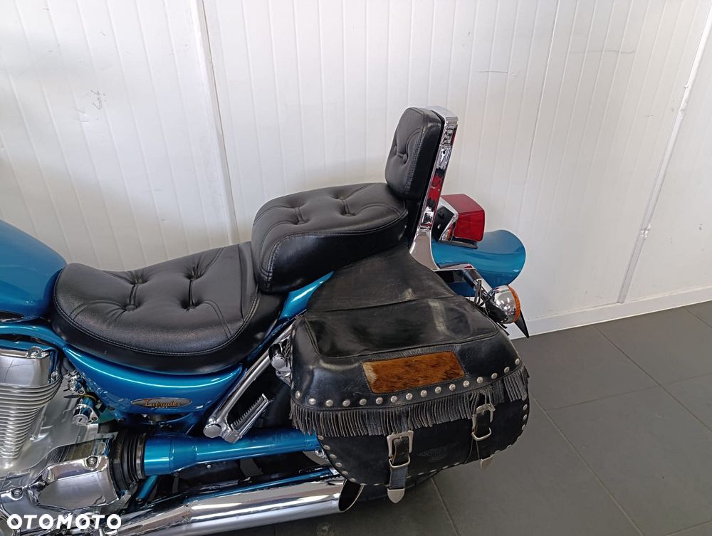 Suzuki Intruder - 14