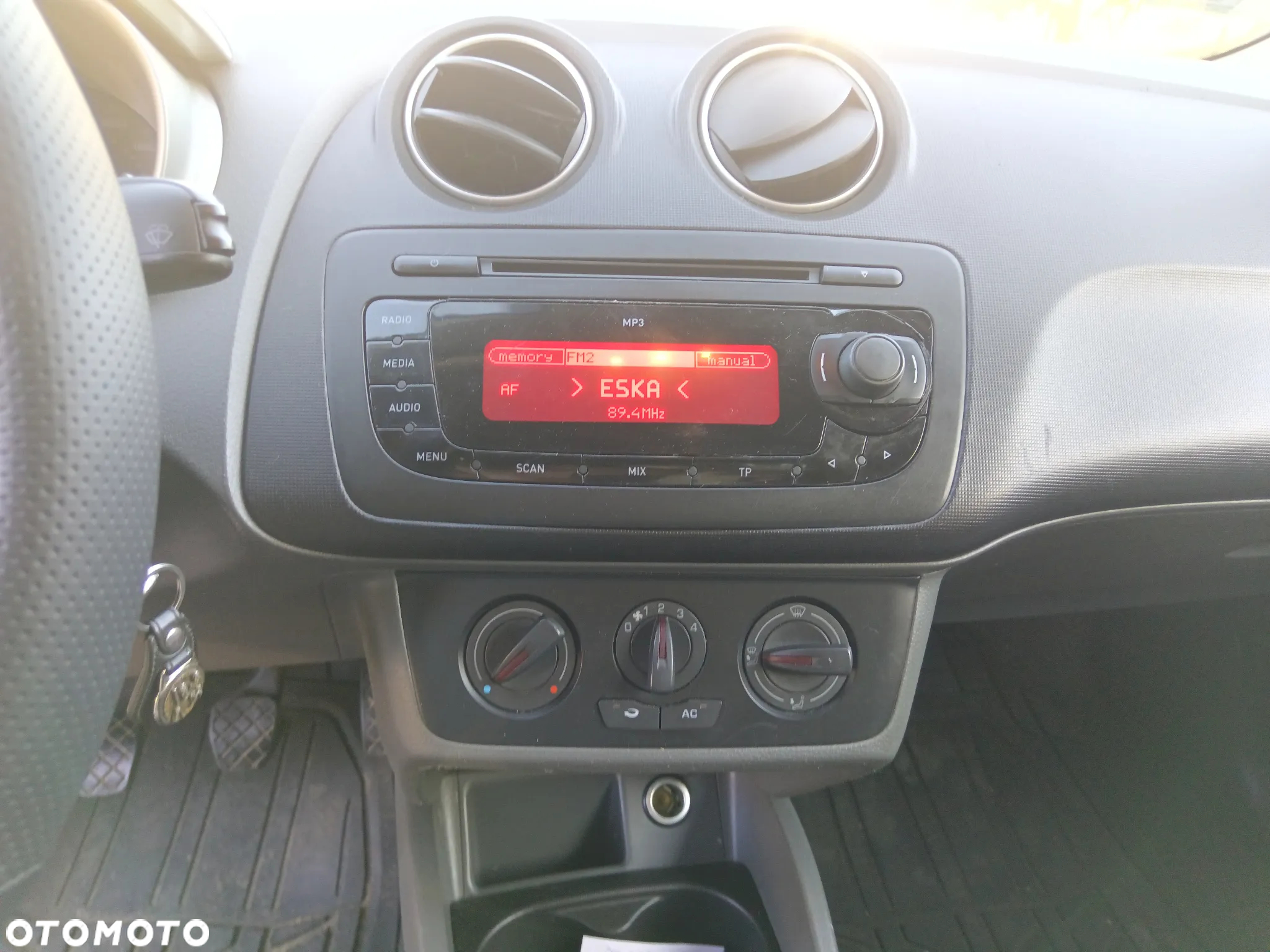Seat Ibiza SC 1.4 16V Reference - 8