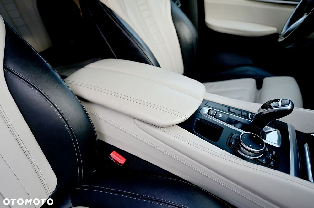 BMW X6 xDrive40d M Sport - 26