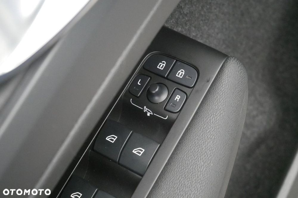 Volvo XC 40 - 26