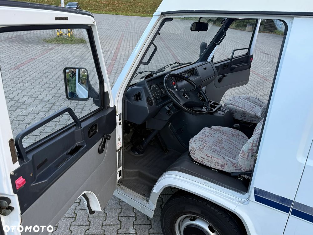 Mercedes-Benz MB100 LaStrada - 11