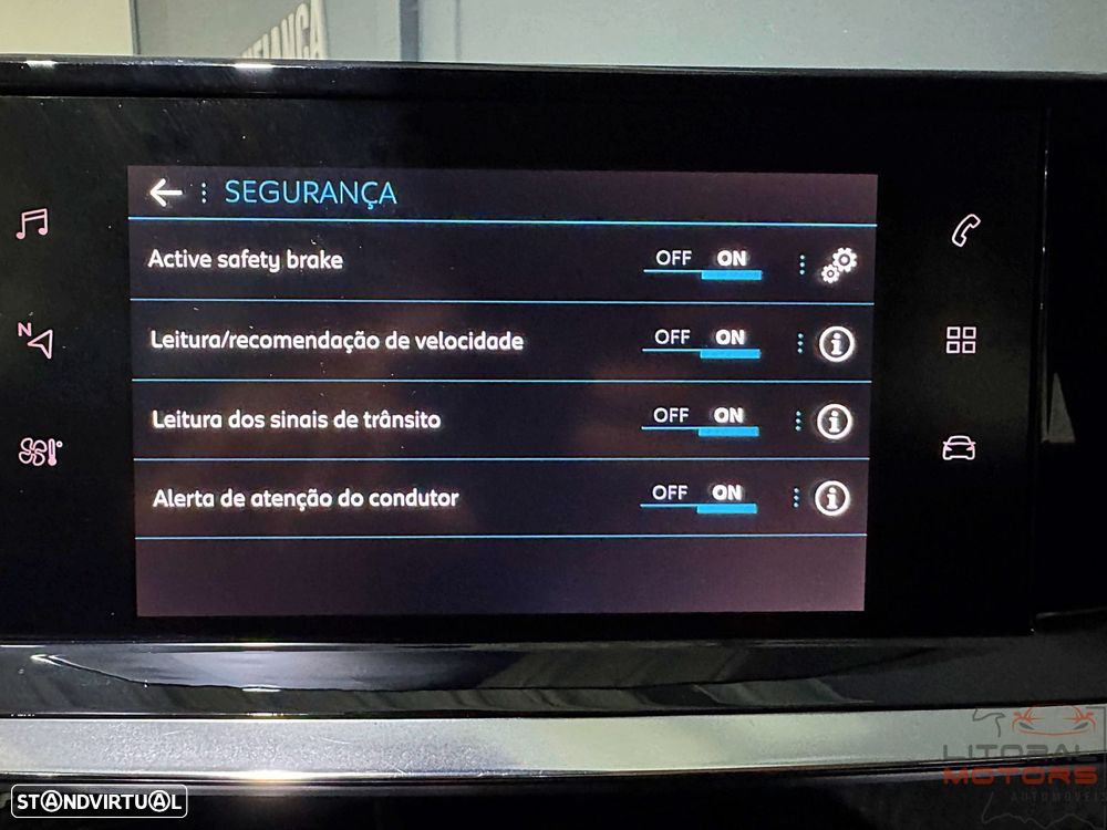 Peugeot 208 1.2 PureTech SE Style - 32