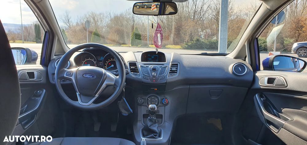 Ford Fiesta 1.0 EcoBoost Start-Stop SYNC Edition - 8