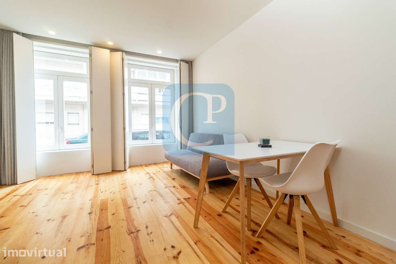 Apartamento T0 mobilado na Rua da Alegria, próximo do Marquês - Grande imagem: 4/16