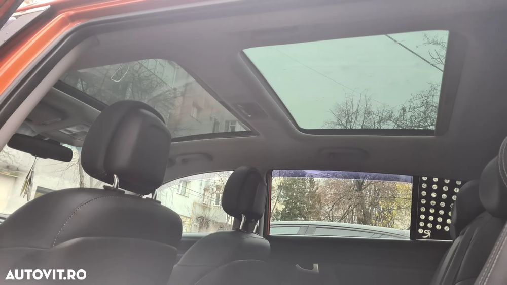 Kia Sportage 2.0 CRDI 4WD Automatik Dream-Team Edition - 13