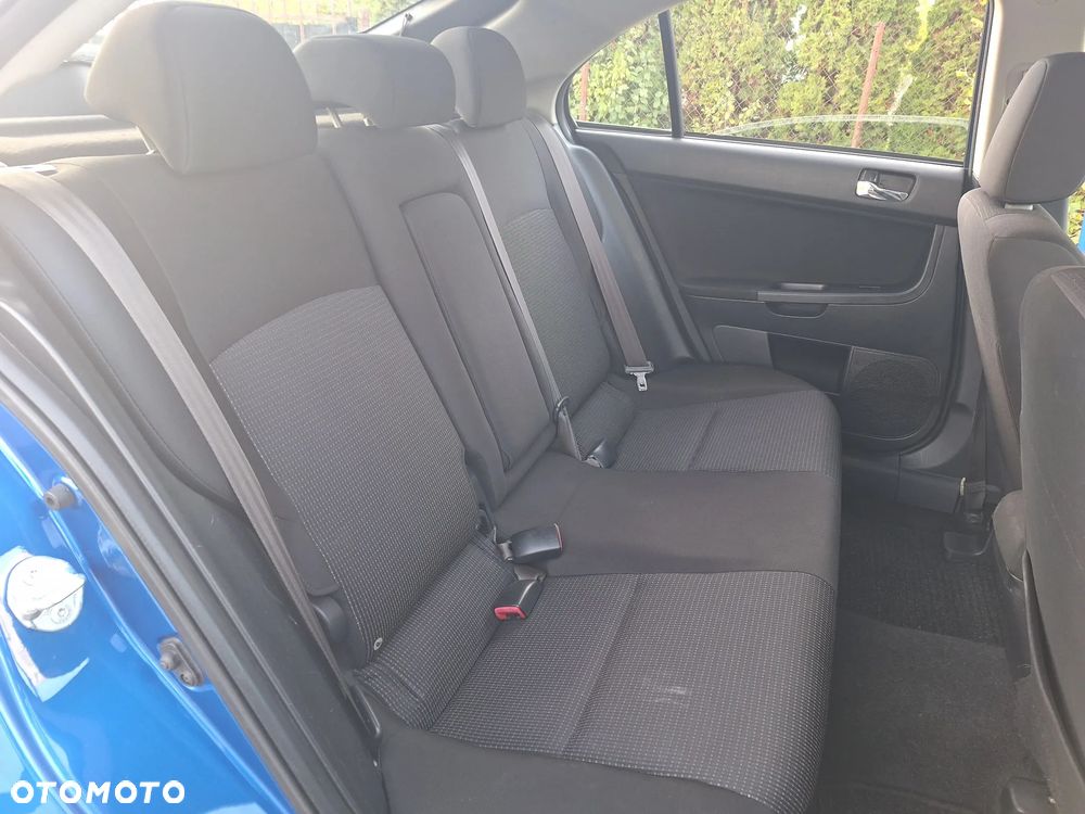 Mitsubishi Lancer 1.8 Invite - 33