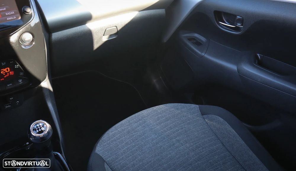 Citroën C1 1.2 VTi Shine - 20