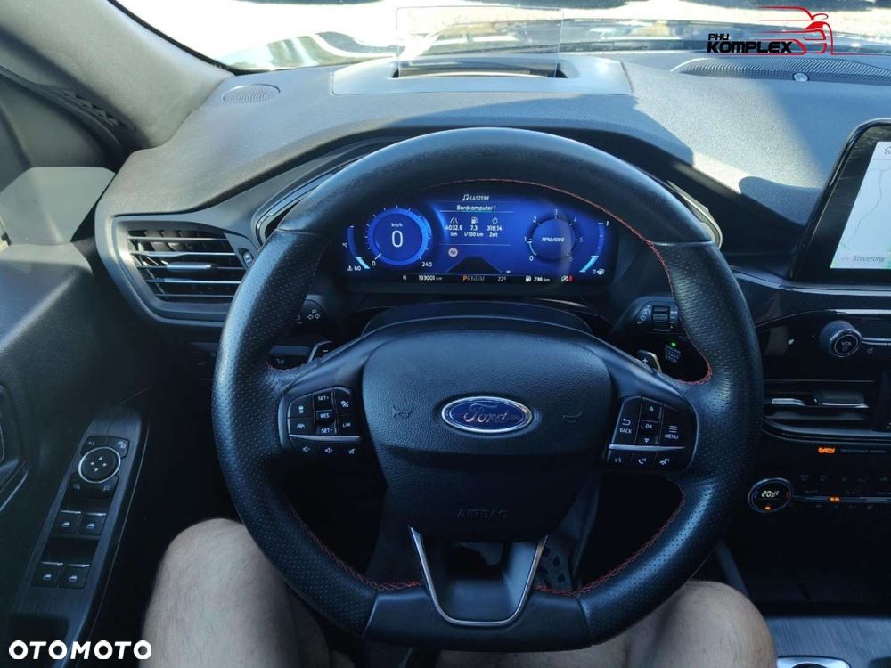 Ford Kuga - 16