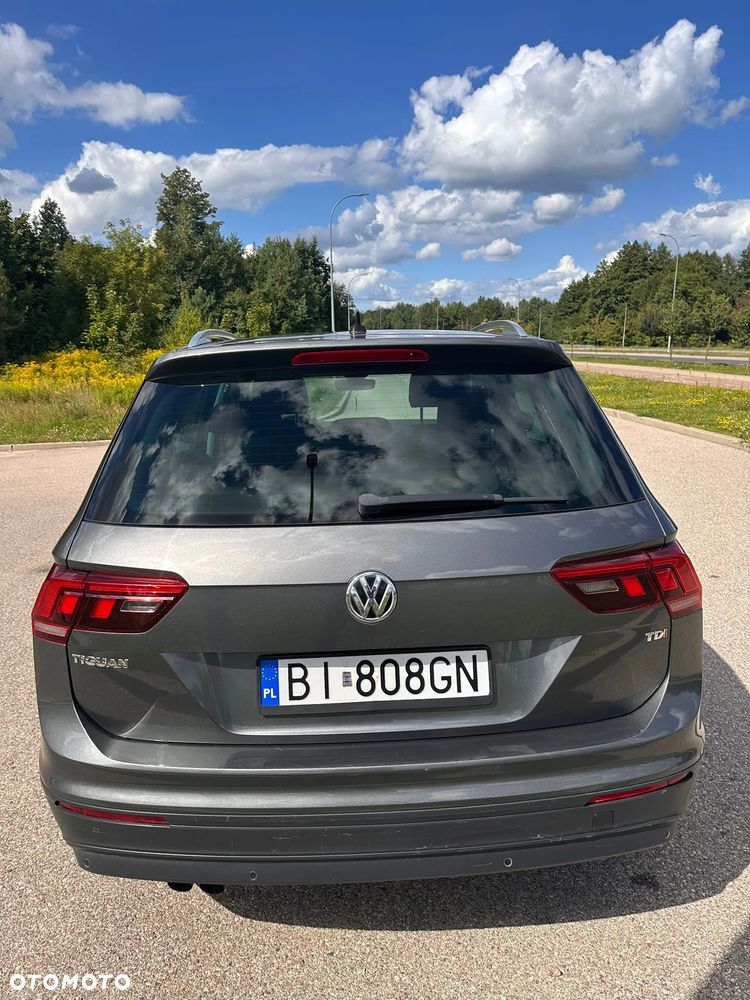 Volkswagen Tiguan - 8