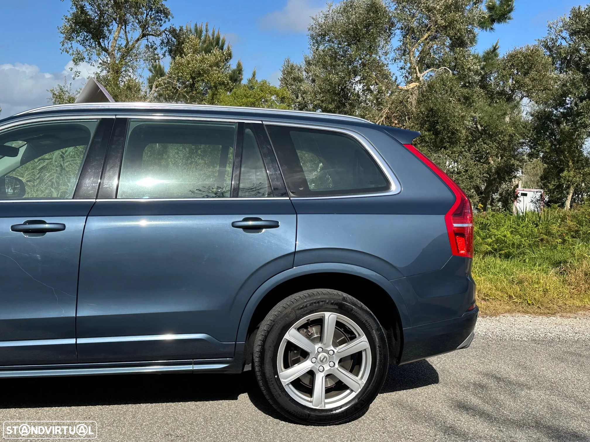 Volvo XC 90 2.0 T8 PHEV Momentum Plus AWD - 3
