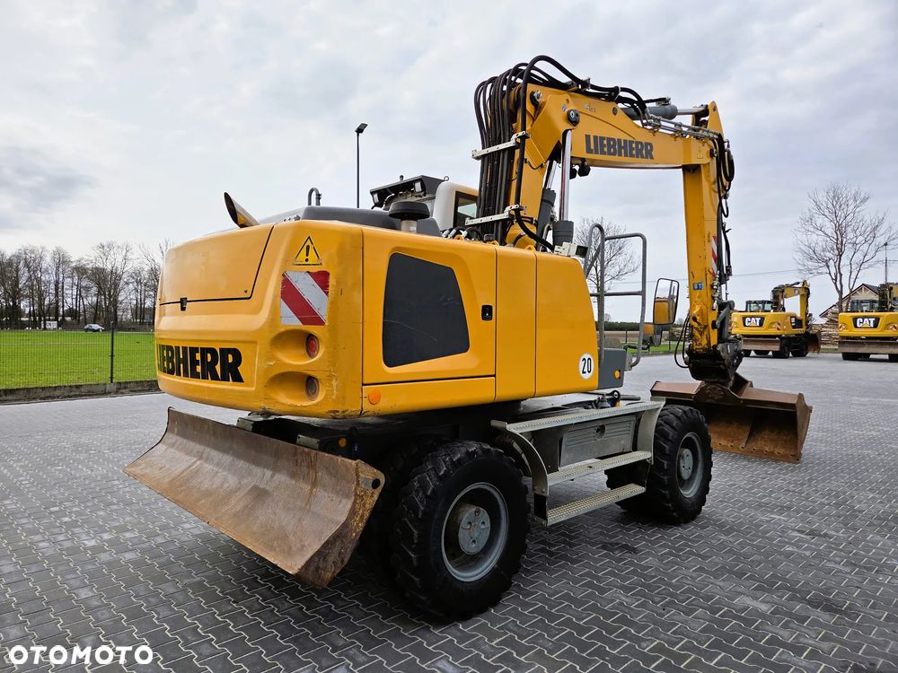 Liebherr A920 / z Niemiec / Stan idealny / - 4