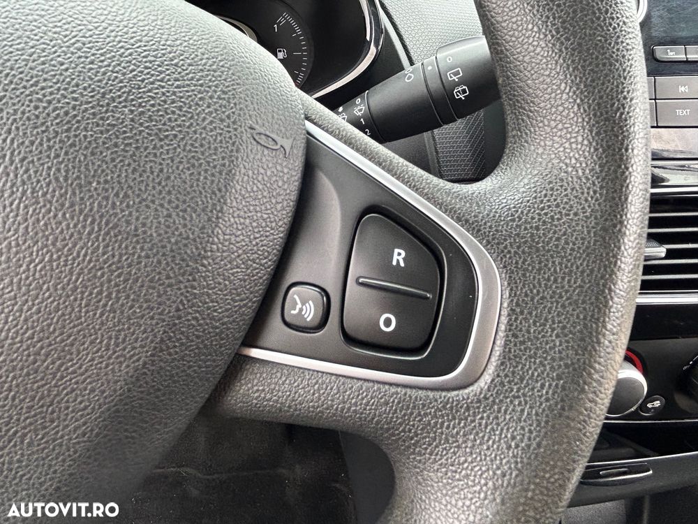 Renault Clio - 12