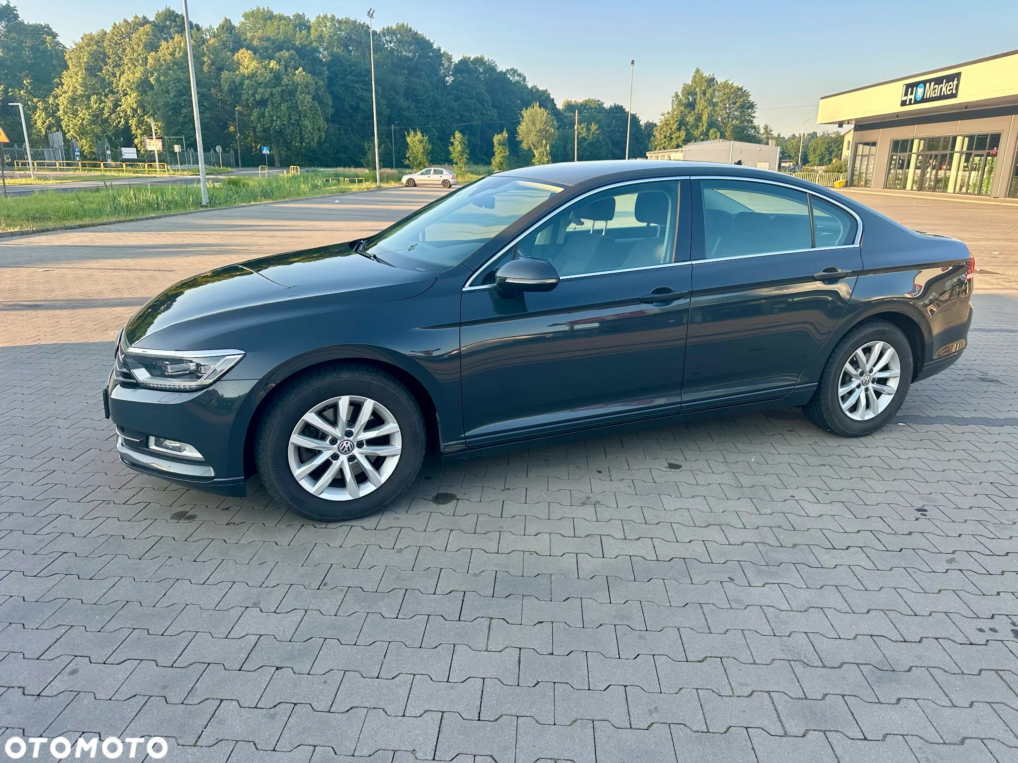 Volkswagen Passat 1.8 TSI BMT Comfortline DSG - 5