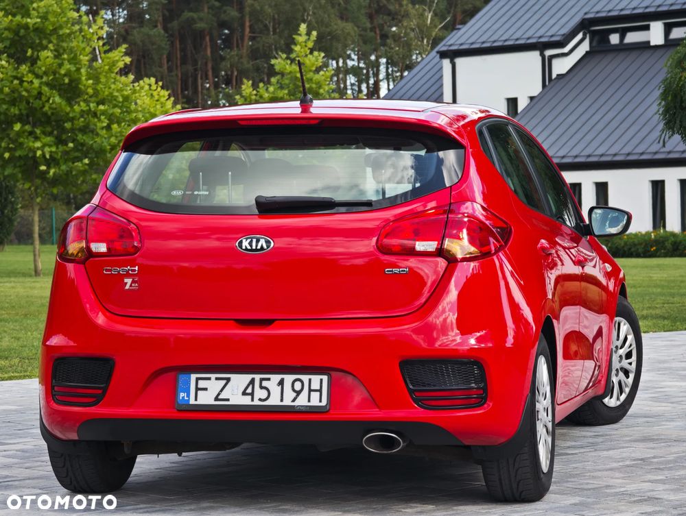 Kia Ceed 1.6 CRDi L Business Line DCT - 16