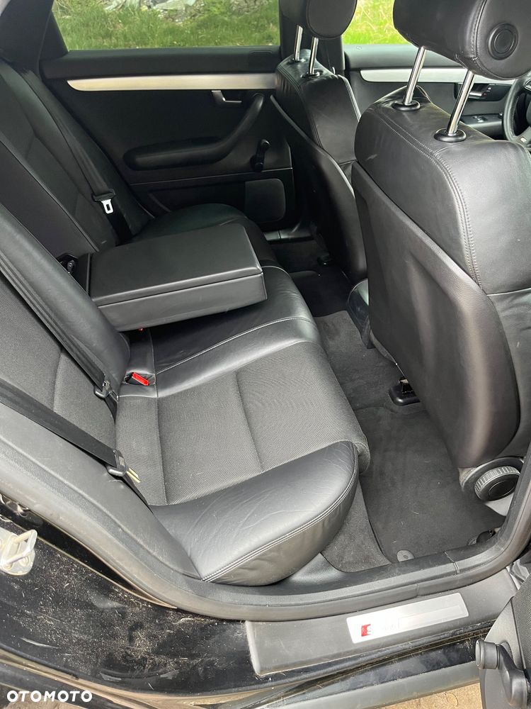 Audi A4 Avant 2.0 TDI DPF Quattro - 28