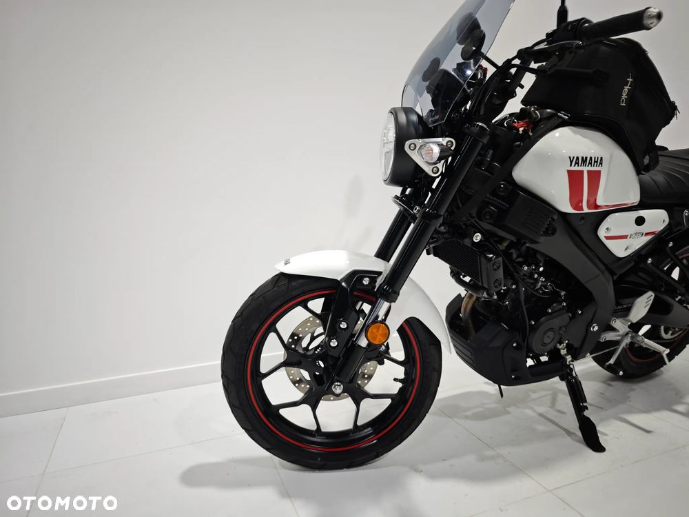 Yamaha XSR - 16