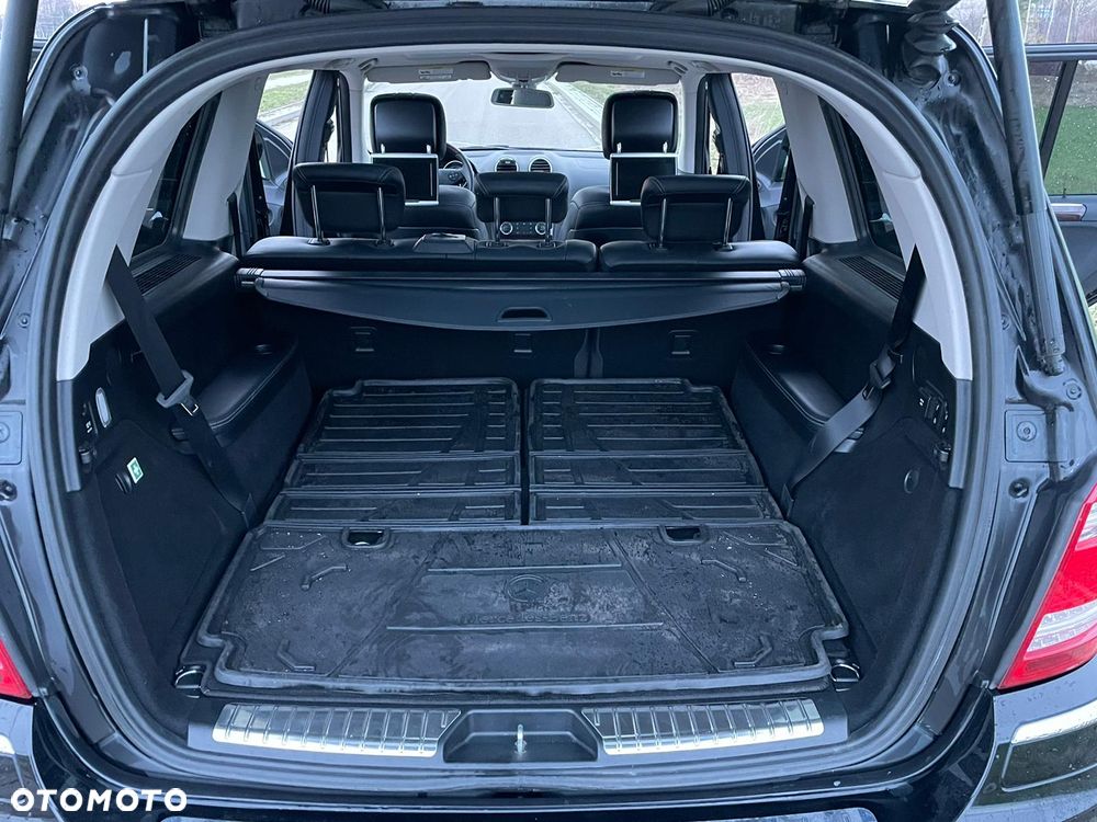 Mercedes-Benz GL 500 4Matic 7G-TRONIC Grand Edition - 11