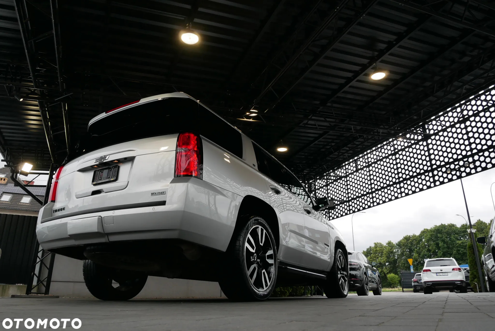 Chevrolet Tahoe - 40