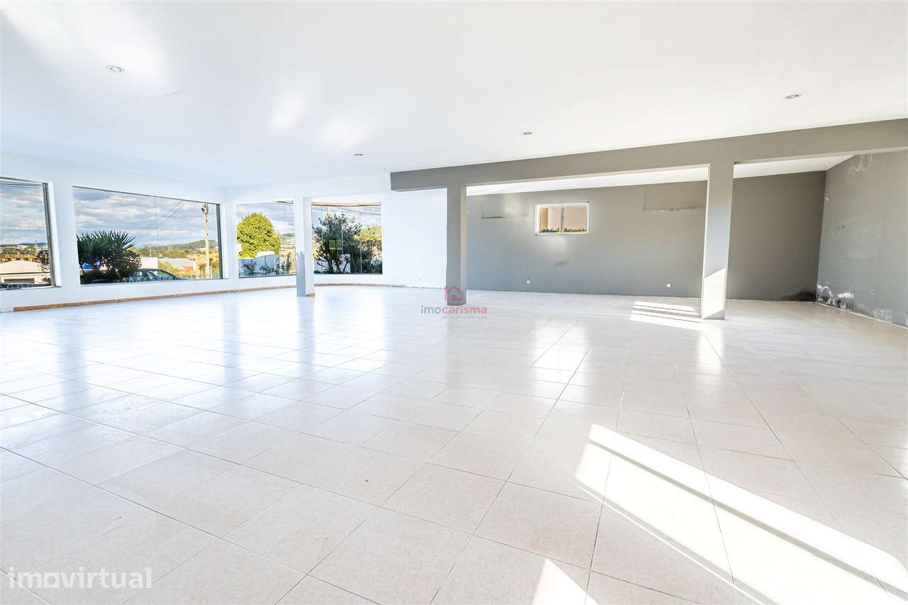 Loja com 150m2 para Arrendamento em Riba de Ave, Vila Nova de Famalicã - Grande imagem: 2/27