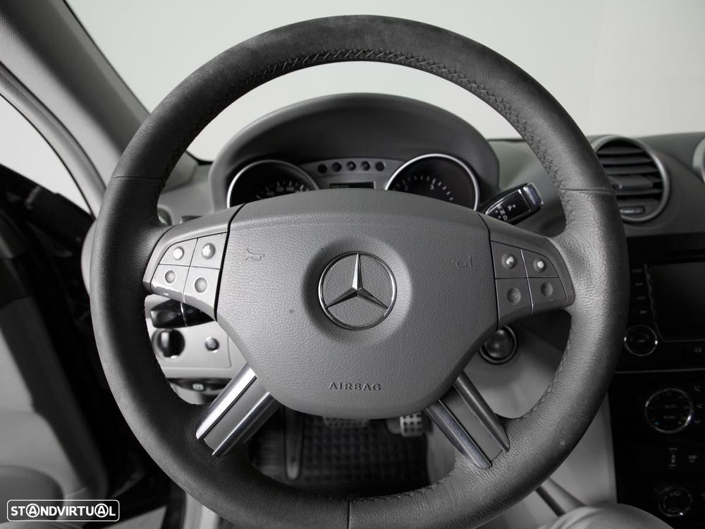 Mercedes-Benz ML 320 - 14