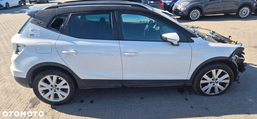Seat Arona - 5