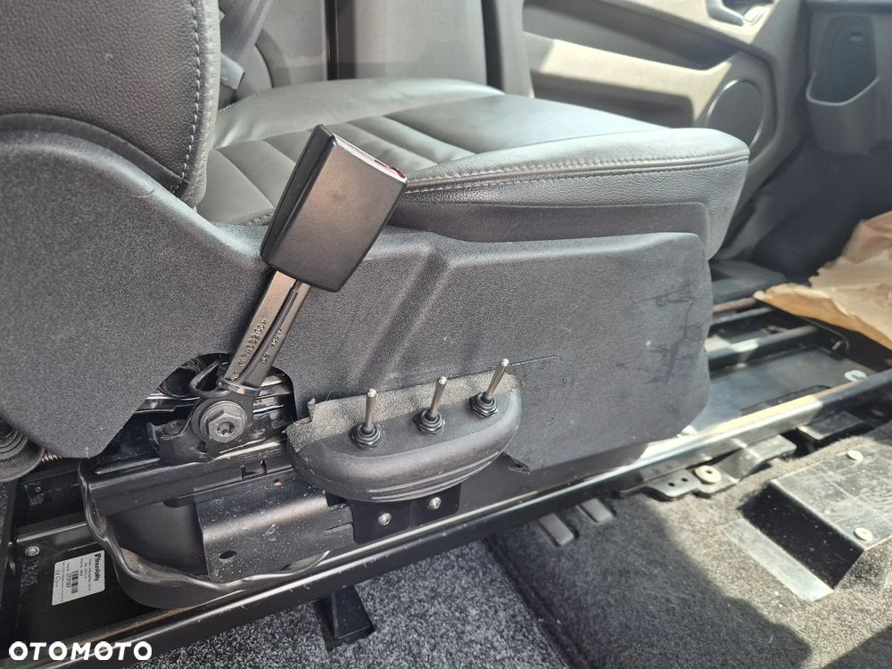 Ford Tourneo Custom 320 L2H1 VA Autm Titanium X - 20