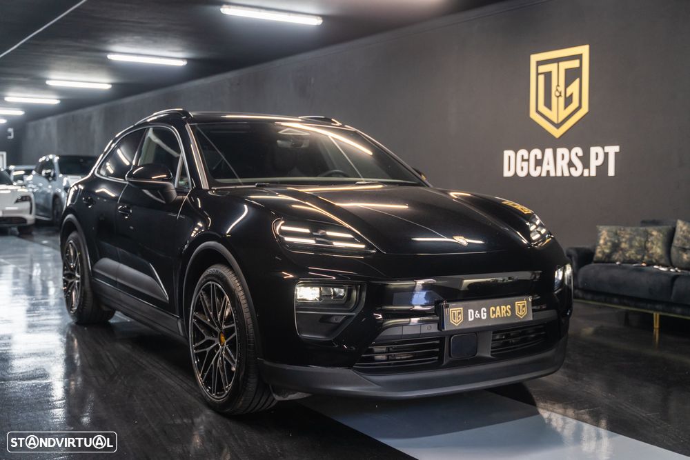 Porsche Macan Electric - 2