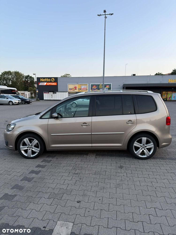 Volkswagen Touran 2.0 TDI DPF Life - 4