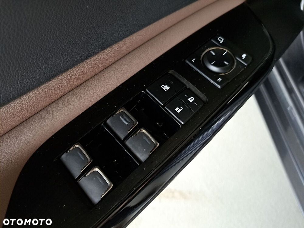 Lexus ES 300h Business Edition - 37