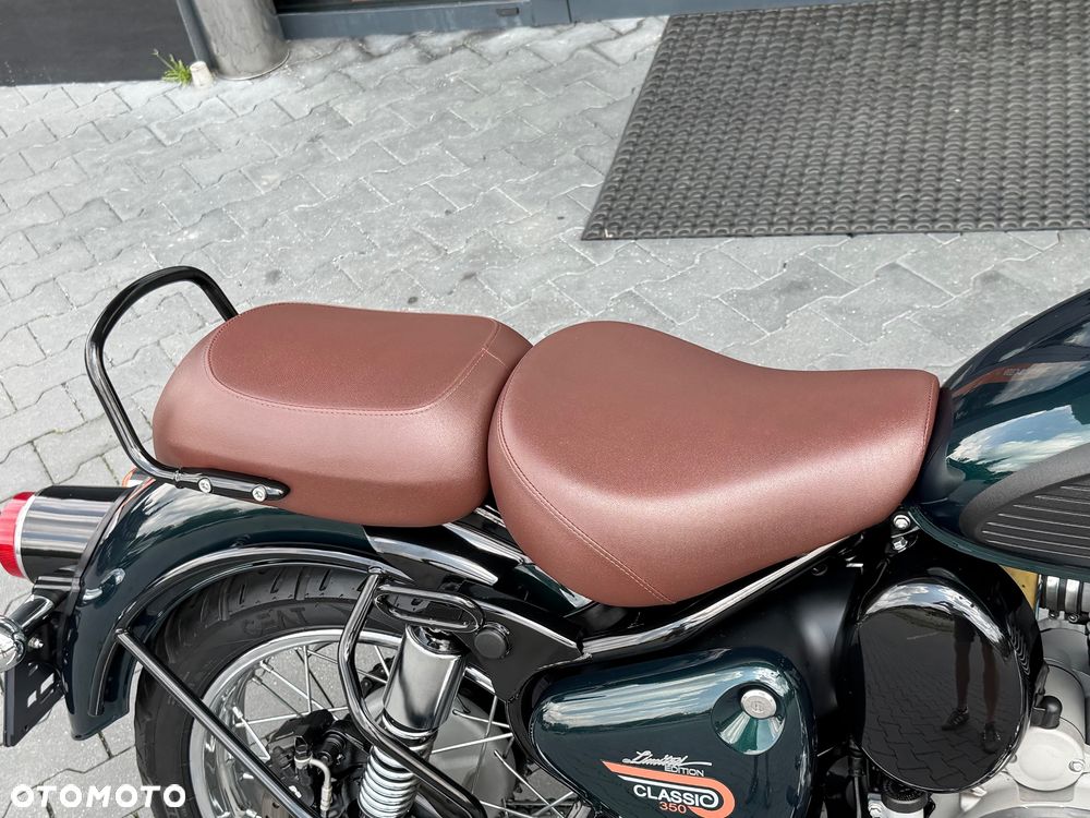 Royal Enfield Classic - 10