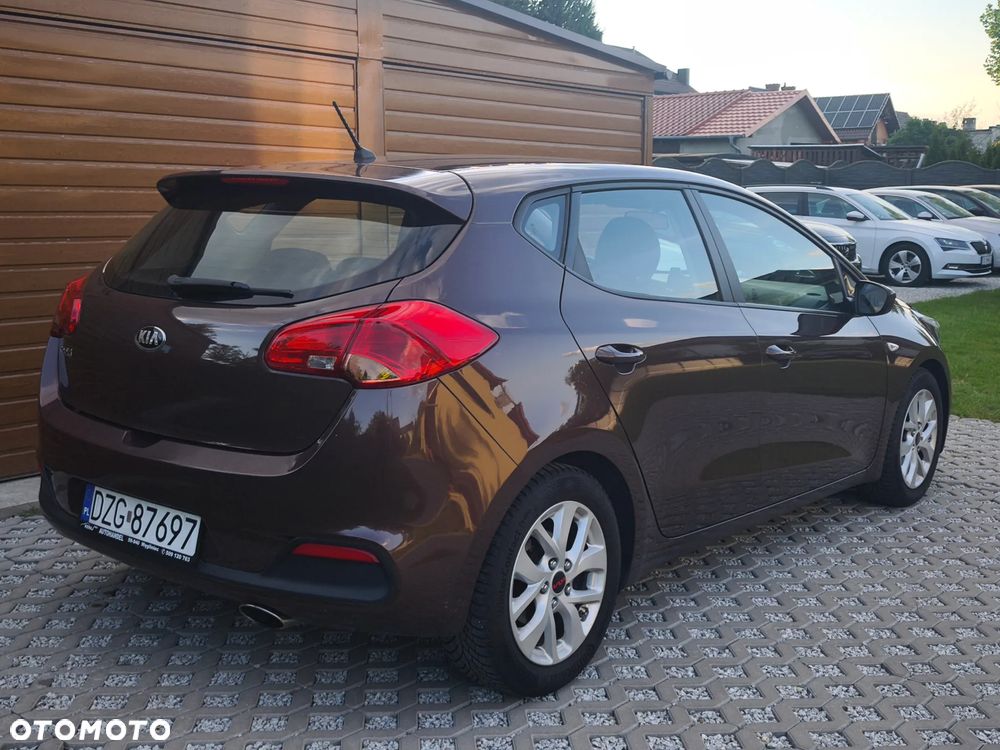 Kia Ceed 1.4 CVVT Vision - 10