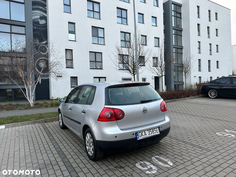 Volkswagen Golf 1.4 FSI Sportline - 4