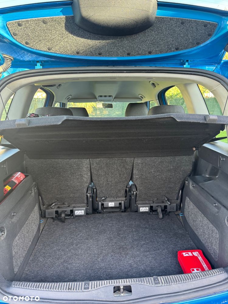 Skoda Roomster - 10