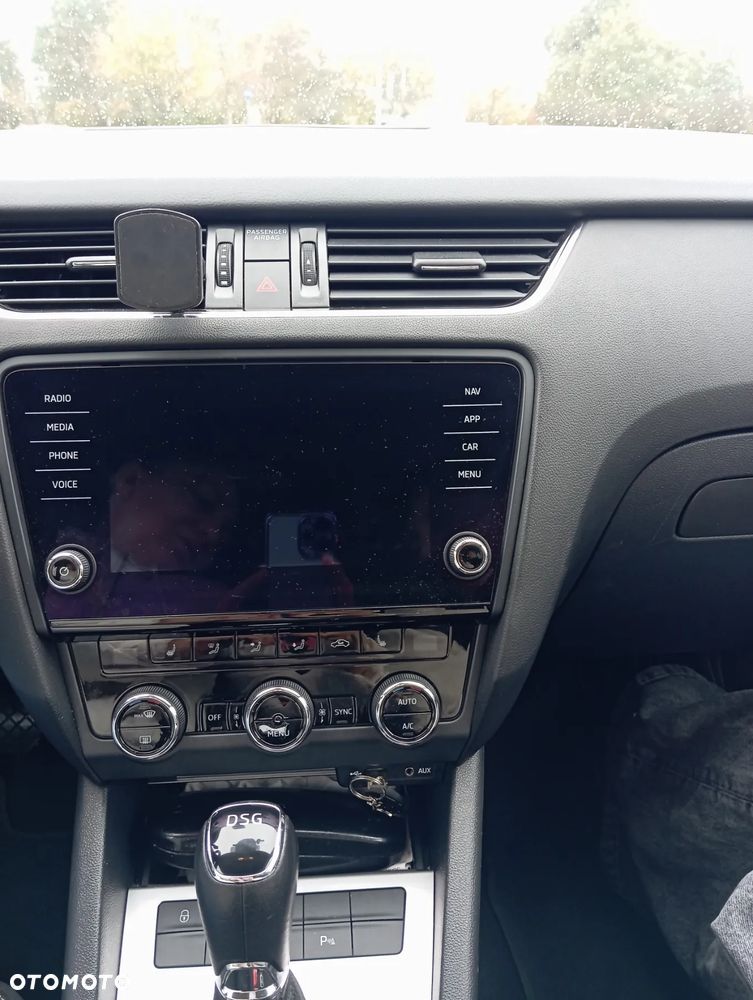 Skoda Octavia Combi 1.6 TDI DSG Ambition - 6