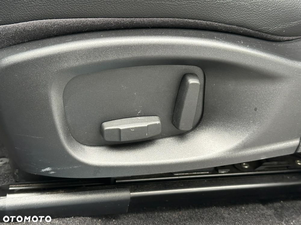 Jaguar E-Pace 2.0 i4P AWD S - 15