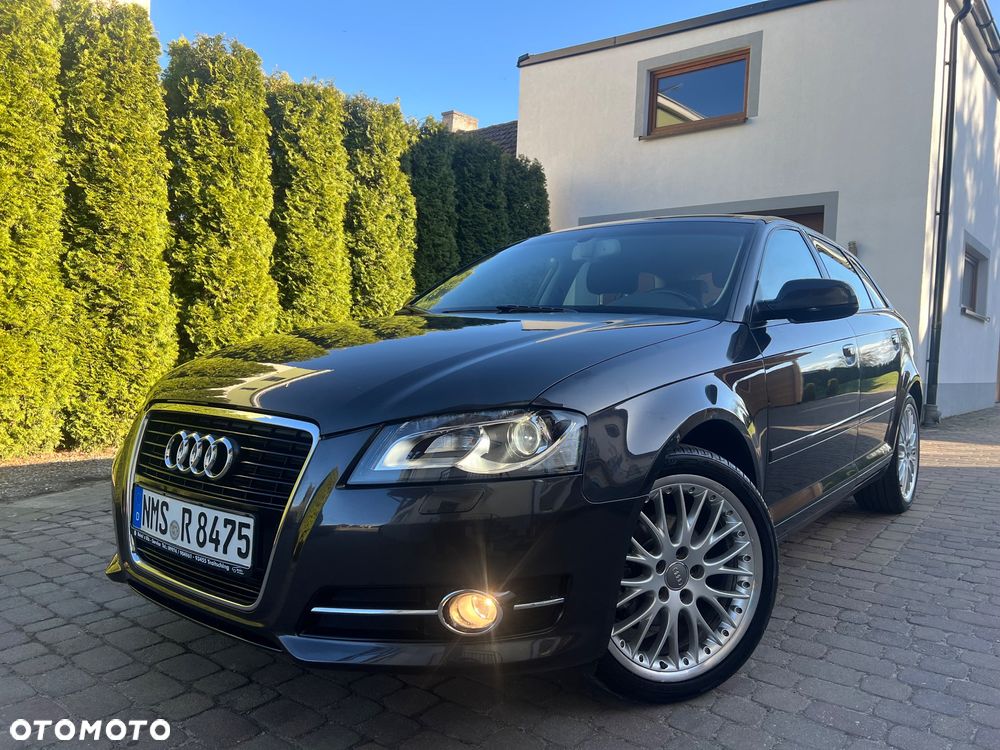Audi A3 Sportback 1.6 TDI DPF S line Sportpaket - 1