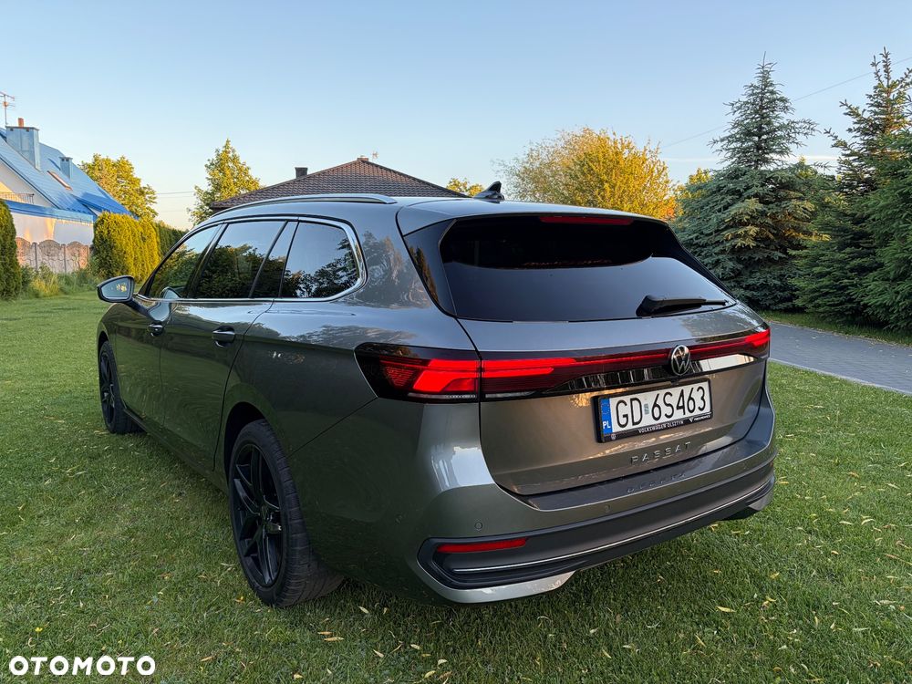 Volkswagen Passat - 4