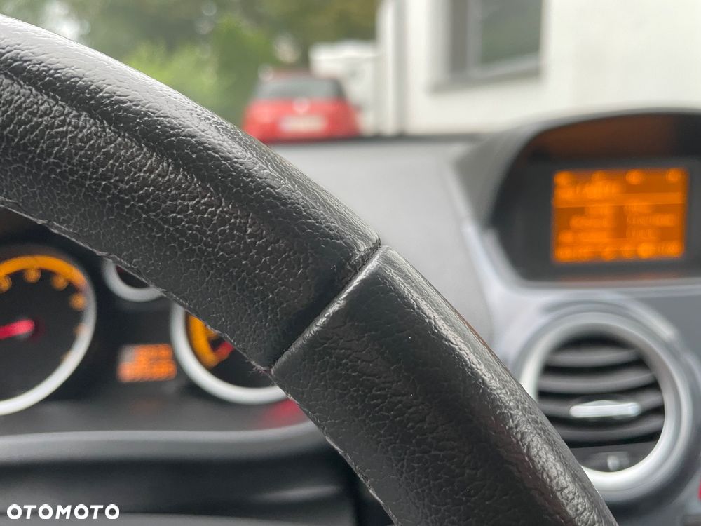 Opel Corsa 1.2 16V Cosmo - 13