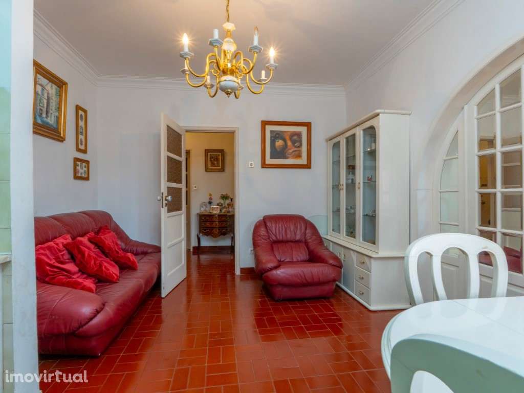 T2 com elevador na Graça - Grande imagem: 2/11