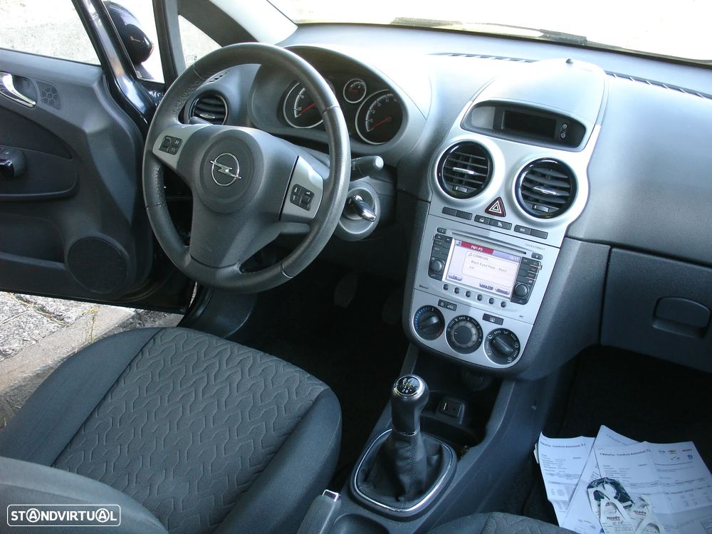 Opel Corsa 1.2 Enjoy - 18