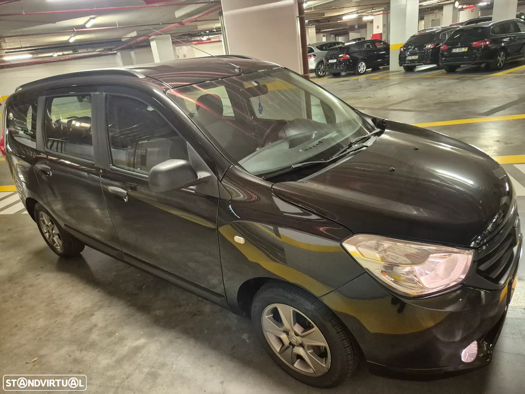 Dacia Lodgy 1.2 TCe Confort 7L - 9