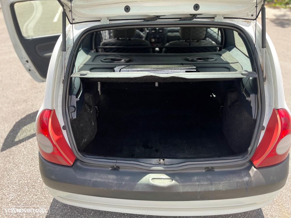 Renault Clio 1.5 dCi Confort Authentique - 11