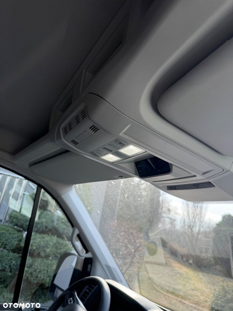 Volkswagen Crafter - 11