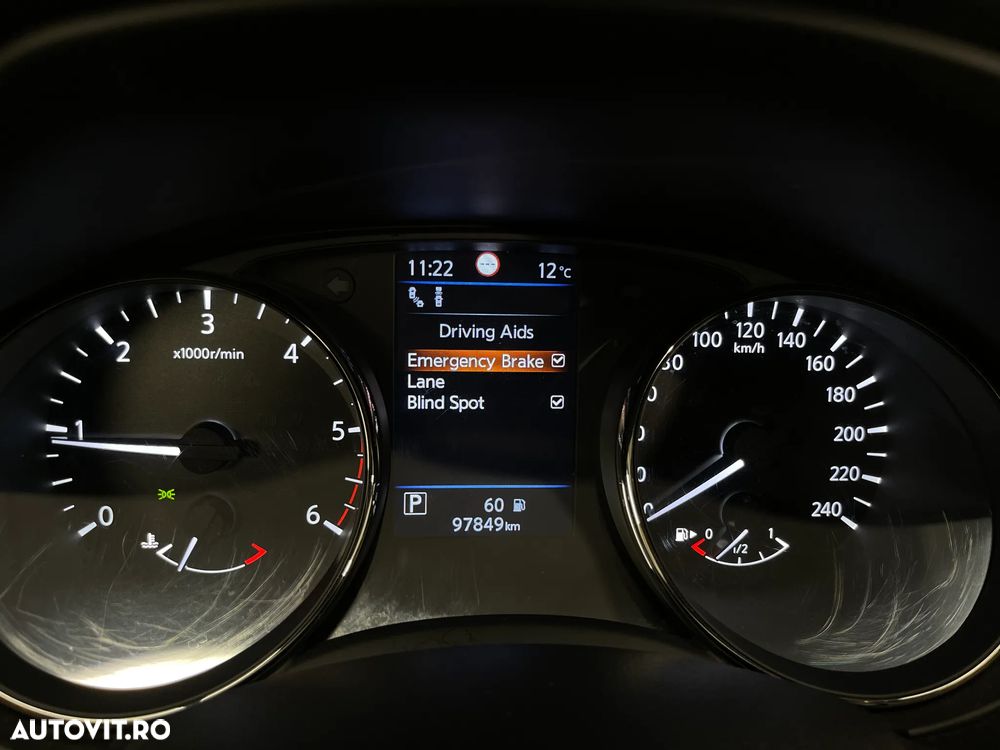 Nissan X-Trail 1.7 dCi Xtronic Tekna - 32