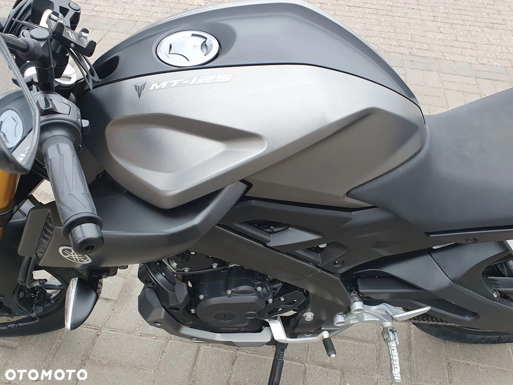 Yamaha MT - 37