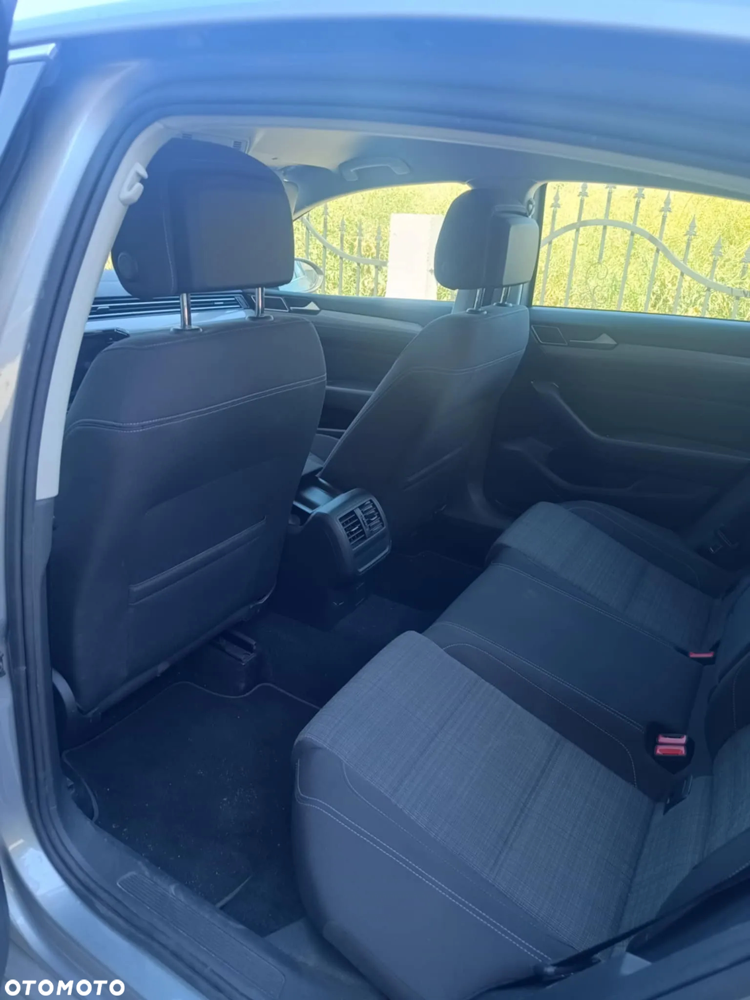 Volkswagen Passat 2.0 TDI BMT Highline - 3