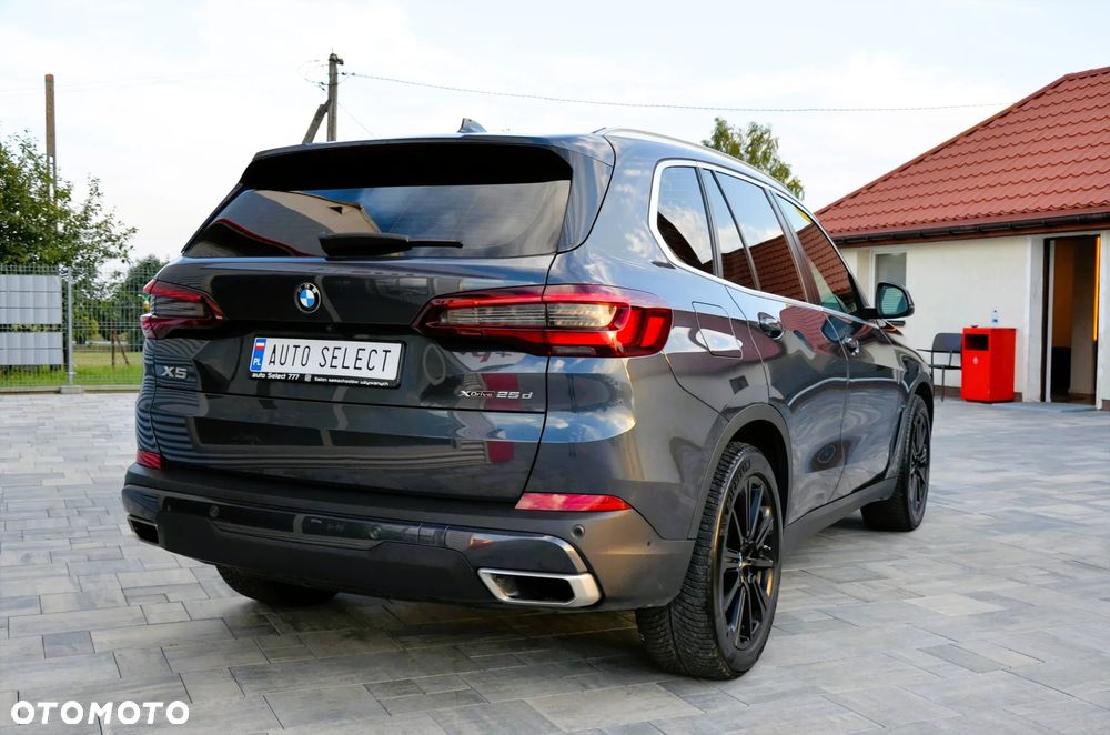 BMW X5 xDrive25d Sport-Aut - 7