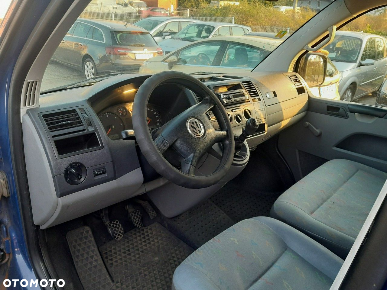 Volkswagen Transporter - 11