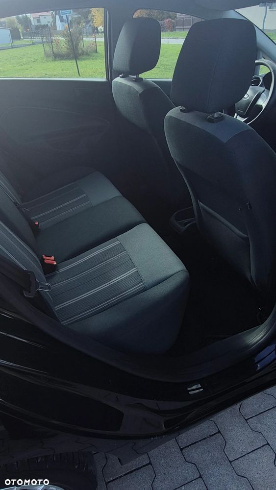 Ford Fiesta - 17