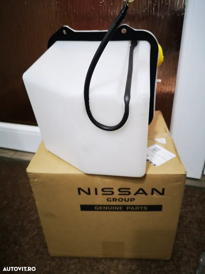 Rezervor stropgel Nissan Atleon 2000-2015 spritiera bidonas vas parbriz piese - 5